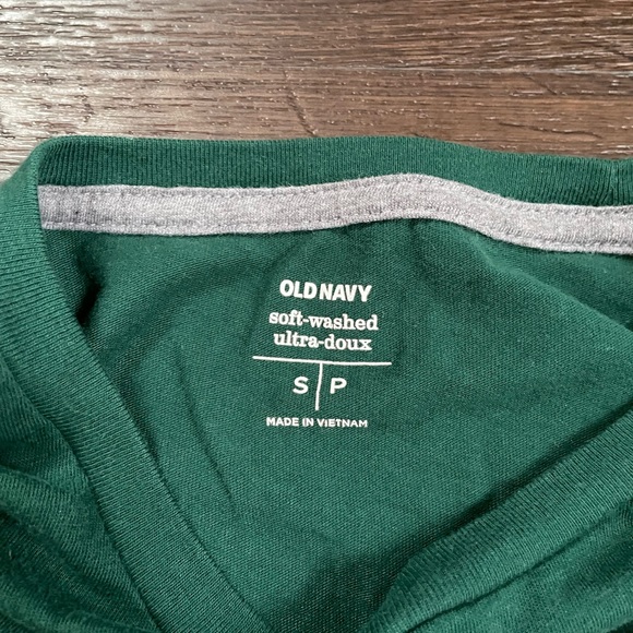 GUC Men’s Old Navy Green Tree Soft-Washed T-Shirt - Picture 3 of 4